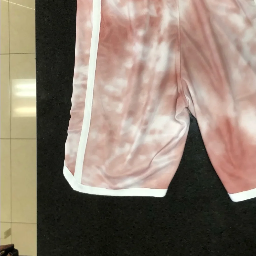N/A pink gym